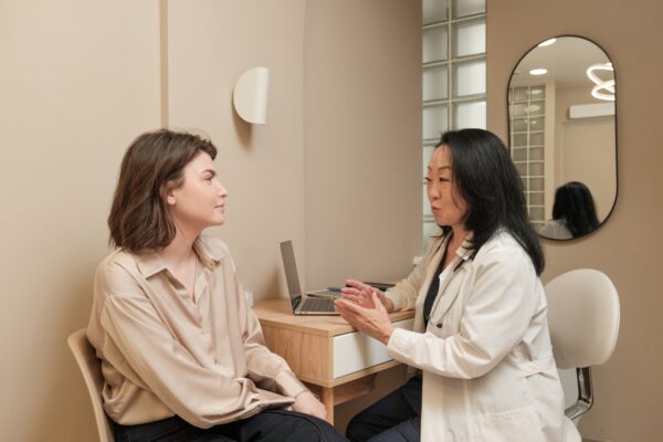 Client consultation for personalised vitamin therapy plan